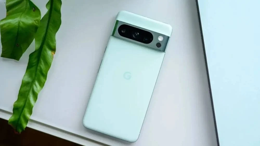 Nokia Ferrari vs. Google Pixel 9: ¡Cámaras de 108MP, batería de 7000mAh!