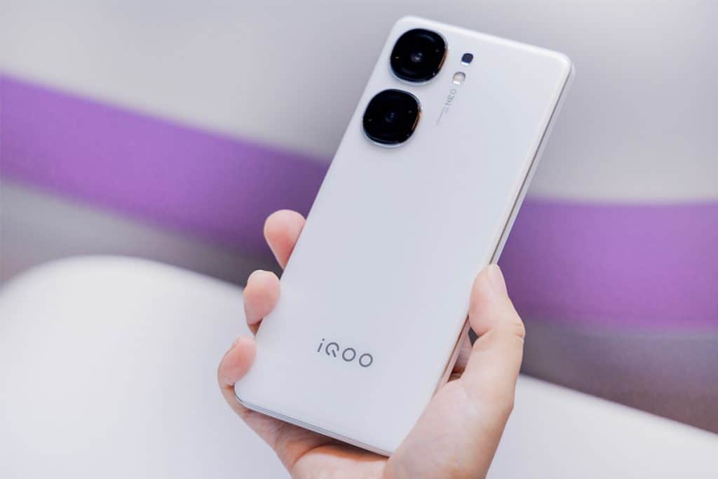 Nokia Premiere Pro Max vs. Vivo iQOO Neo9S Pro+: ¡Cámaras de 200MP, batería de 8200mAh!